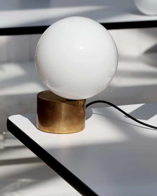 Tip Of The Tongue Table Lamp 4 Tip Of The Tongue Table Lamp - Image 2