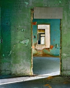 Robert Polidori: Hotel Petra 11 Robert Polidori: Hotel Petra -Furniture & Decoration Shop 71tuw3iUTXL