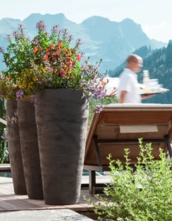 AH65 Conic Vase Pot 9 AH65 Conic Vase Pot -Furniture & Decoration Shop AV cataloog retail dec2020 148x210mm 2pngtest12 720x 824246b5 aa46 48e1 8cfb f1afb0df2c50