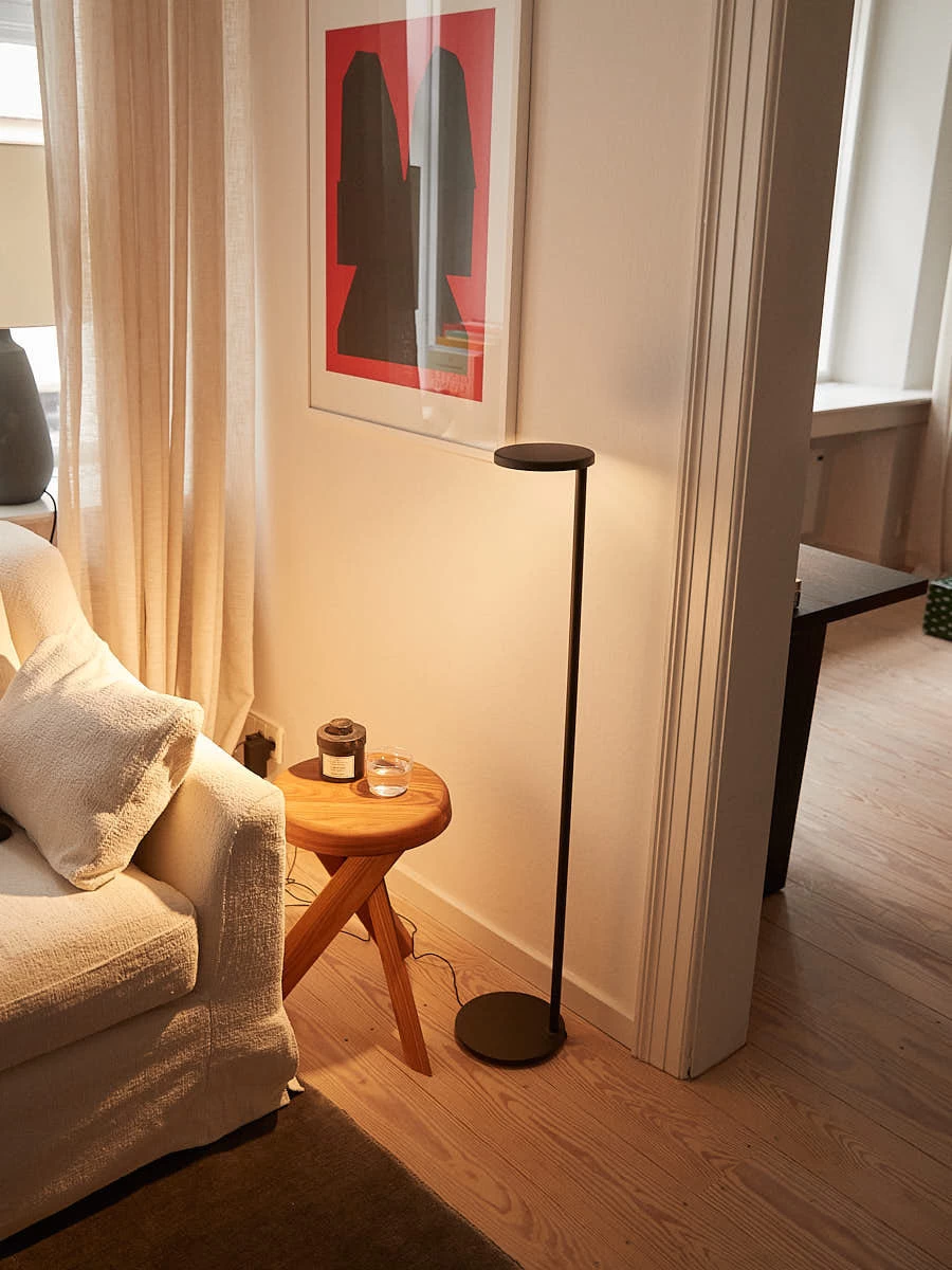 Flos Oblique Floor Lamp 4 Flos Oblique Floor Lamp - Image 2