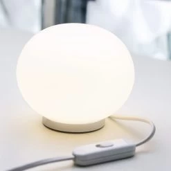 Flos Mini Glo-Ball Table Lamp -Furniture & Decoration Shop Glo ball mini resize image 2 66920.1620750802