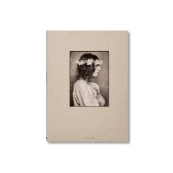 Lynn Goldsmith: Patti Smith Before Easter After