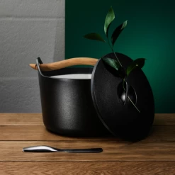 Iittala Sarpaneva Cast Iron Pot 9 Iittala Sarpaneva Cast Iron Pot -Furniture & Decoration Shop ScreenShot2020 05 15at3.39.33PM