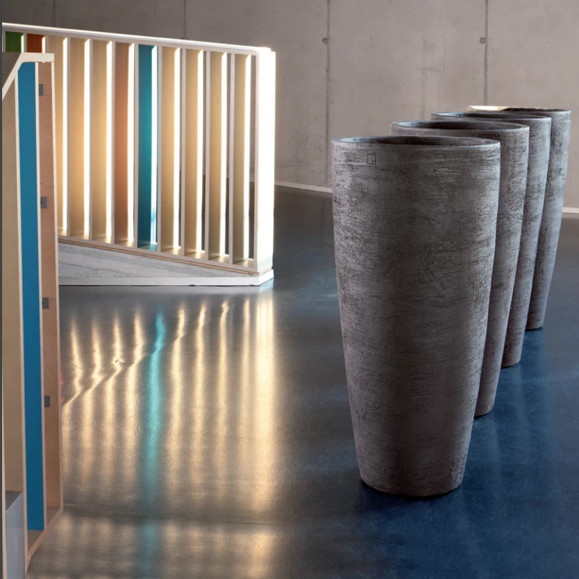 AH65 Conic Vase Pot 6 AH65 Conic Vase Pot - Image 4