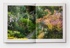 The Seasonal Gardener: Creative Planting Combinations -Furniture & Decoration Shop ScreenShot2022 12 06at5.17.14PM