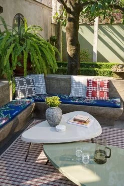 Mexique Outdoor Low Table -Furniture & Decoration Shop cq5dam.thumbnail.768.768 16 857af83b b58f 48ef 9d02 637695514574