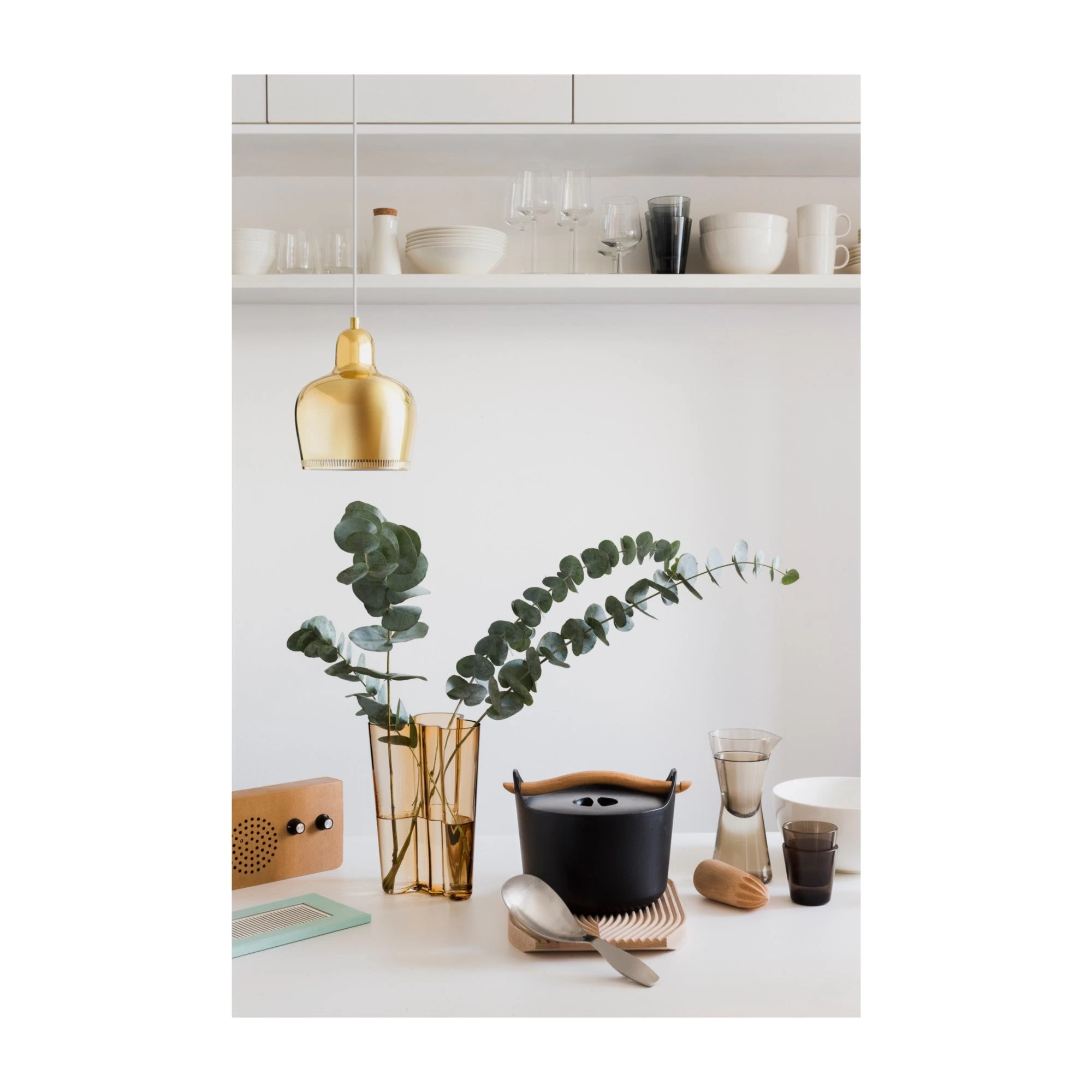 Iittala Sarpaneva Cast Iron Pot 5 Iittala Sarpaneva Cast Iron Pot - Image 3