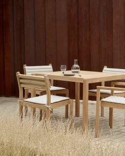 AH902 Outdoor Dining Table -Furniture & Decoration Shop ecom 4 b16ccaaa ac17 4e8f a6b4 e22a79260804