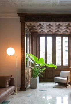 Flos IC Lights Floor 1 Lamp -Furniture & Decoration Shop ic floor f2 anastassiades flos F31740 product life 02 571x835 67bcd48f a37c 4ee8 9e8d 0fe841b888ae