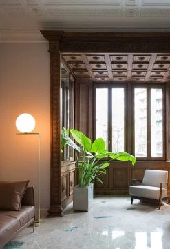 Flos IC Lights Floor 2 Lamp -Furniture & Decoration Shop ic floor f2 anastassiades flos F31740 product life 02 571x835 883c41ae 284d 49b9 85b6 f23355abb029