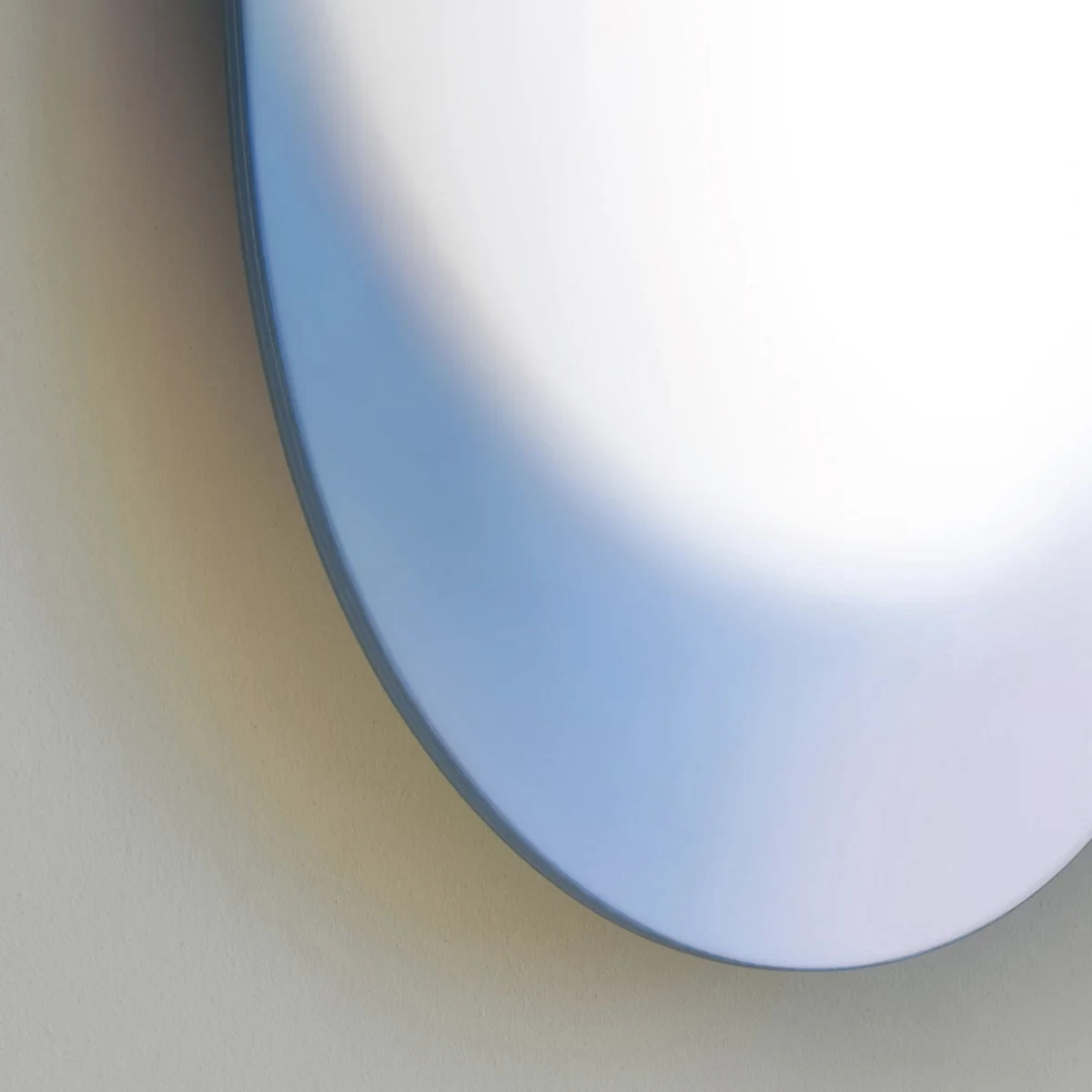 Shimmer Mirror 4 Shimmer Mirror - Image 2