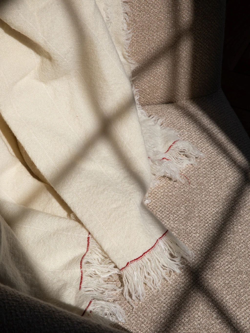 Battus Throw 7 Battus Throw - Image 5