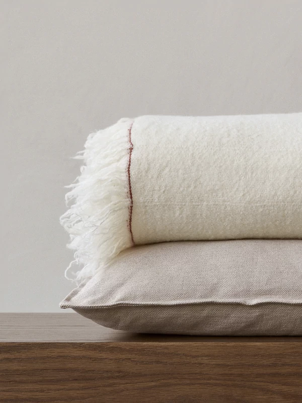 Battus Throw 14 Battus Throw - Image 12