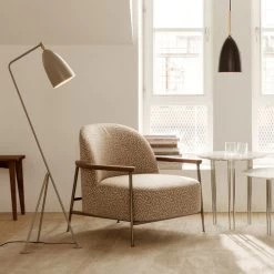 Gubi Grashoppa Pendant -Furniture & Decoration Shop light grashoppa pic1 fig b65b185d b859 4f43 84d5 8e07b6ed77df