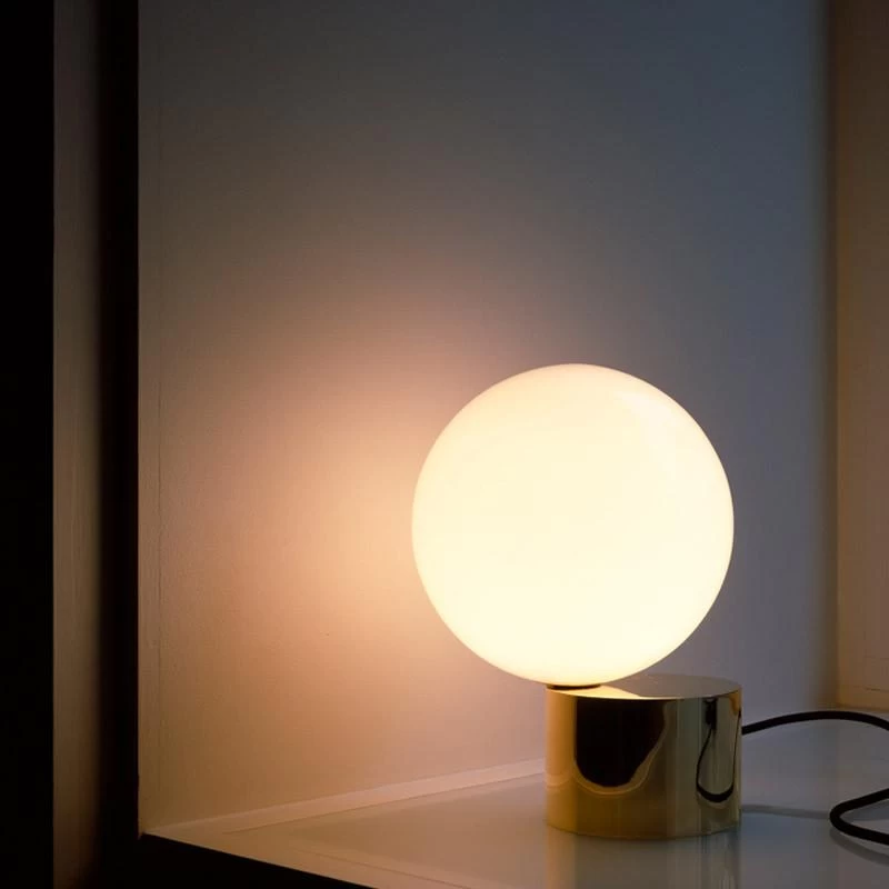 Tip Of The Tongue Table Lamp 5 Tip Of The Tongue Table Lamp - Image 3